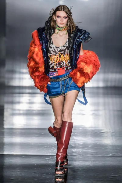 Look 40